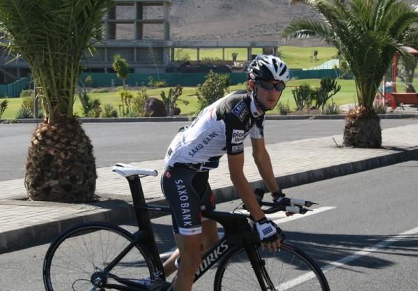 Fr&auml;nk Schleck gets ready to go on the Saxo Bank time trial training ride