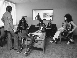 Bill Aucoin and Kiss wait for room service in Detroit in 1976