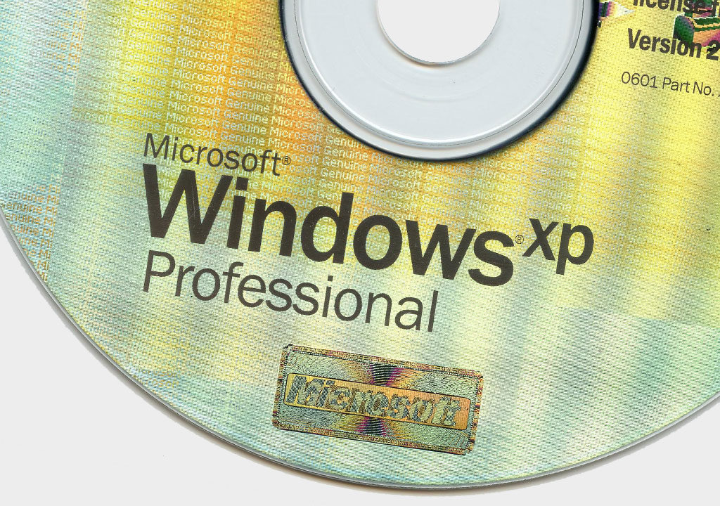 Playing Windows XP's Internet Games for the Last Time - End of Support  Retrospective 