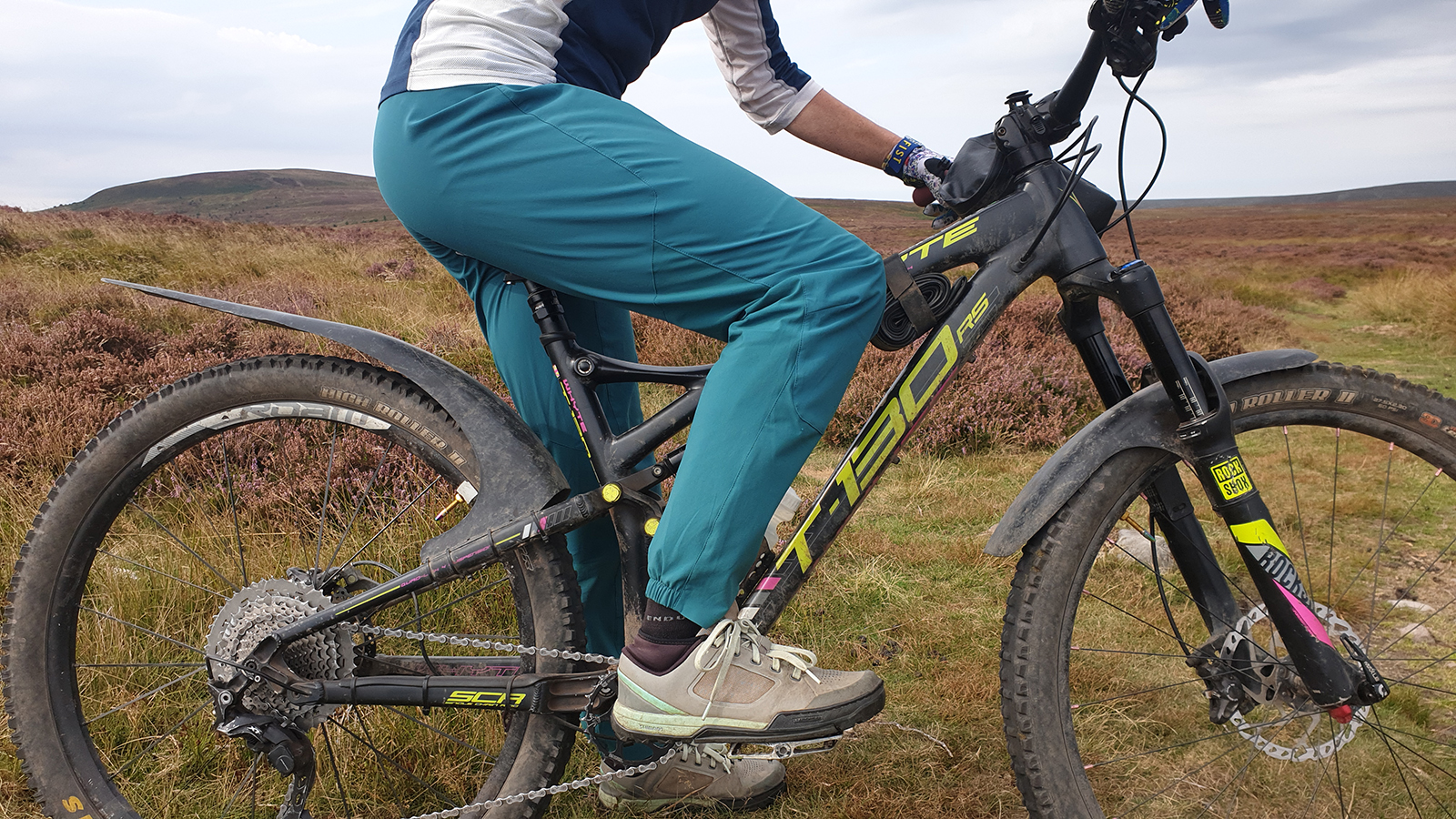 Rapha Women's Trail Lightweight Pants review | Bike Perfect