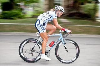 Meredith Miller will race for California Giant Berry Farms during the 2009-2010 cyclo-cross season.