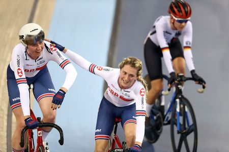 Laura Kenny and Katie Archibald dominated the women's Madison on the final day of the UCI Track World Cup in London.