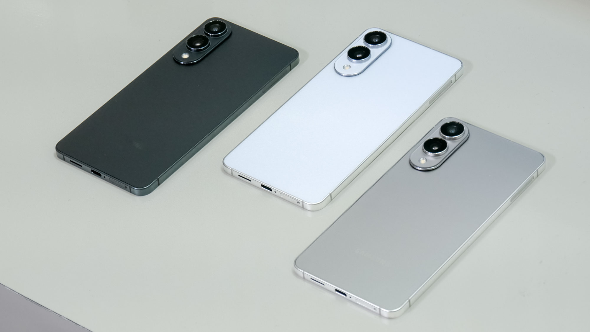 بررسی کاربردی Samsung Galaxy S25 Edge.