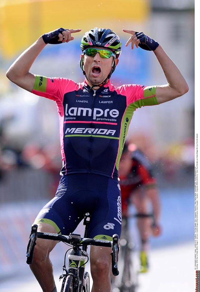 Diego Ullisi (Lampre-Merida) wins stage 5 at the Giro