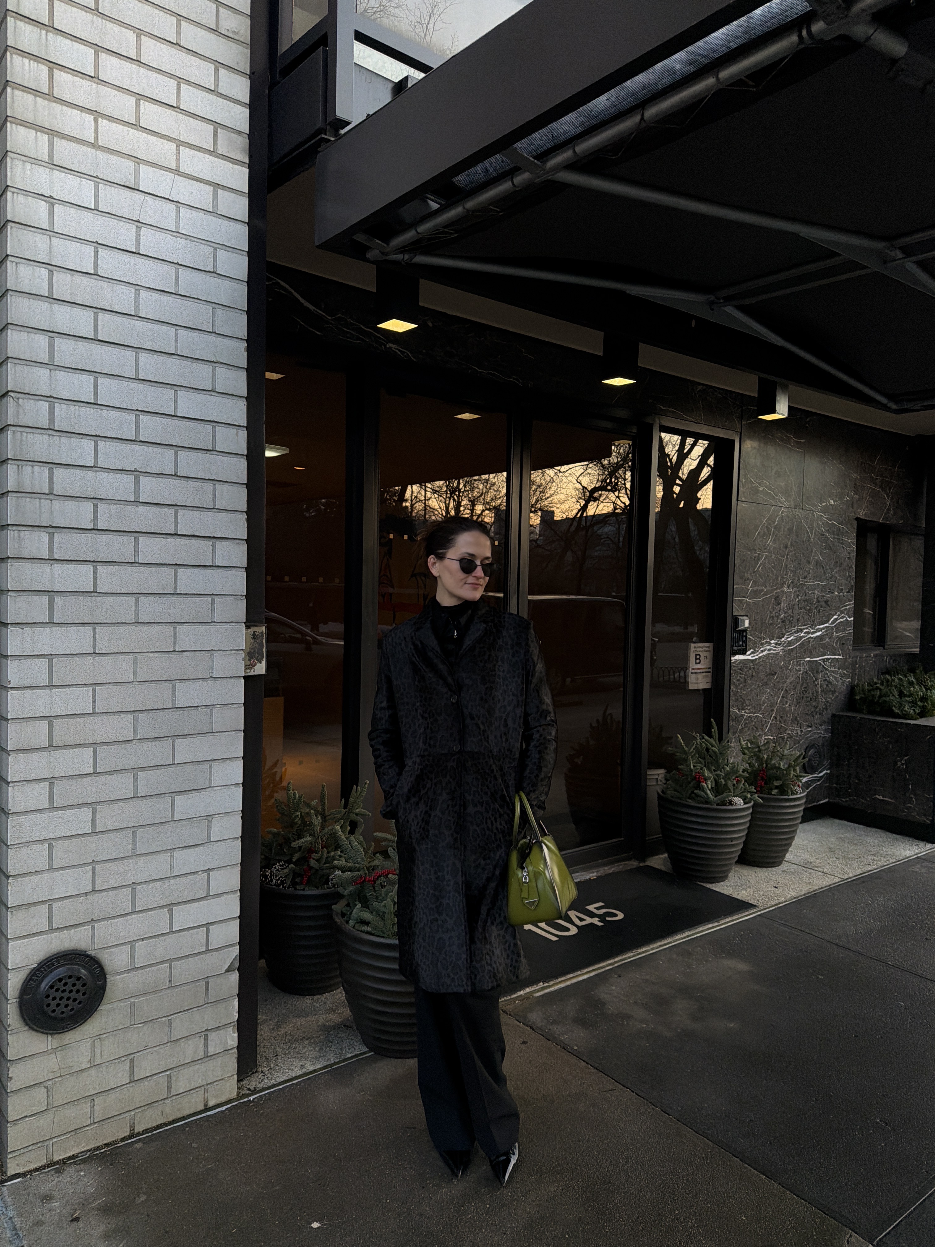 fashion editor outfit during NYFW