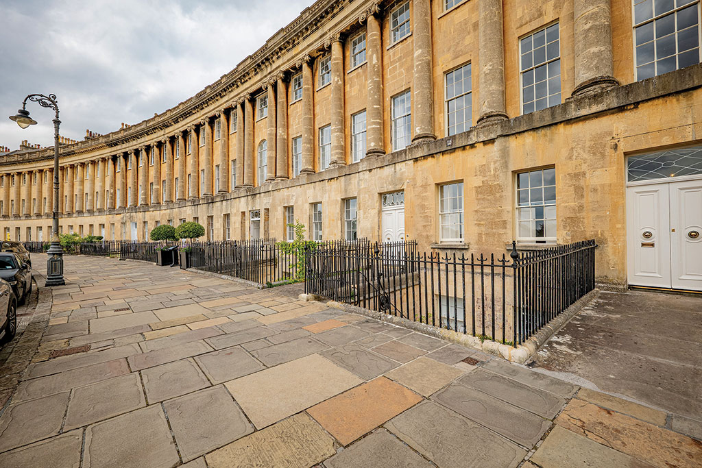 House for sale: Royal Crescent, Bath, Somerset.