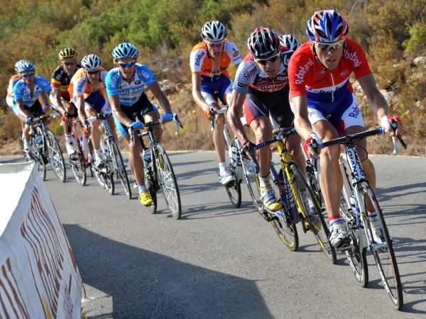 Koos Moerenhout (Rabobank) leads the chase.