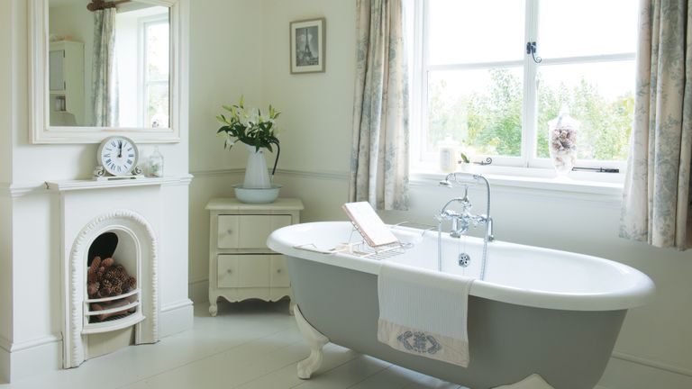 11 Traditional Freestanding Bath Designs Real Homes