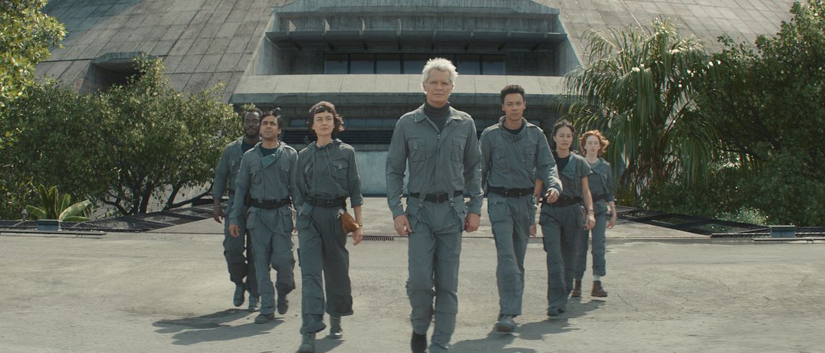 I watched the first six episodes of Alien: Earth, and it's the Peter Pan-inspired sci-fi horror show I didn't know I needed on Disney+