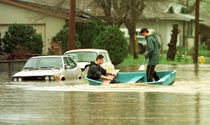 El Niño brought heavy flooding to Petaluma and elsewhere in Southern California in 1998