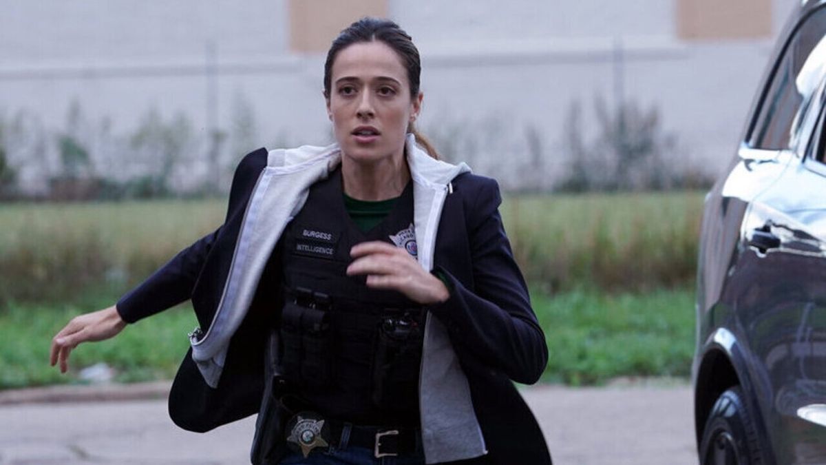 chicago pd kim burgess running marina squerciati nbc