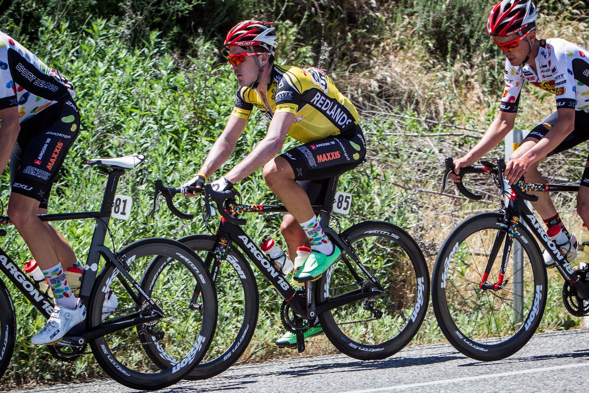 Serghei Tvetkov (Jelly Belly) riding in the bunch