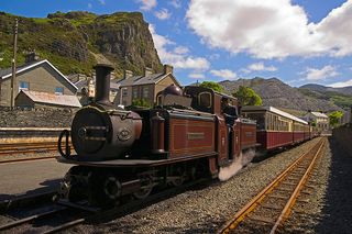 Narrow-gauge railway