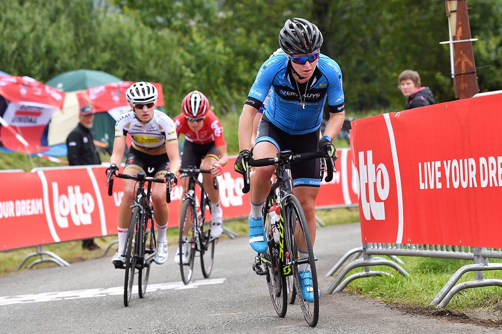 Githa Michiels (Lingier Versluys Beachbikers Vzw) leads up a climb