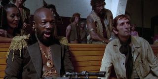 Isaac Hayes and Harry Dean Stanton in Escape From New York