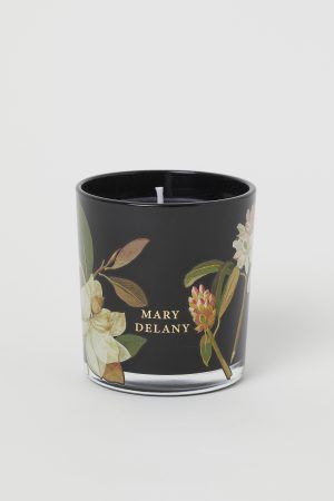 British Museum x H&M HOME Boxed scented candle