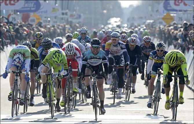 Mark Cavendish (Omega Pharma Quick Step) wins a long, fast, windy stage 2 sprint.