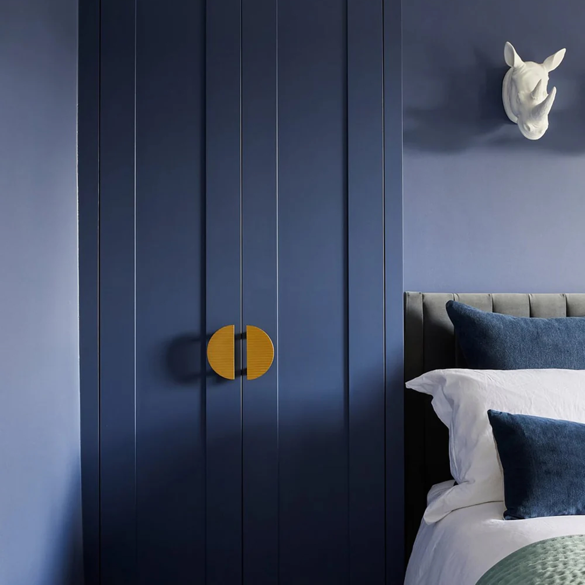 Mylands, Marble Matt Emulsion in 'Mayfair Dark' 2.5L