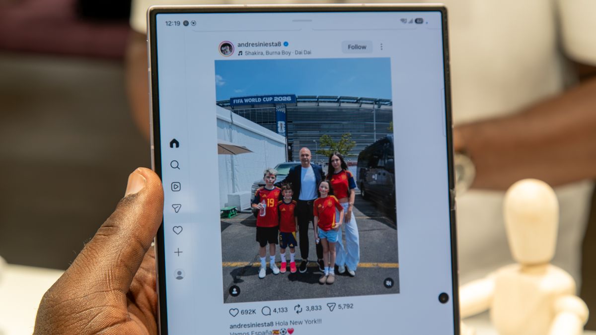 Vertical Instagram app on the Galaxy Z Fold 8 inner screen