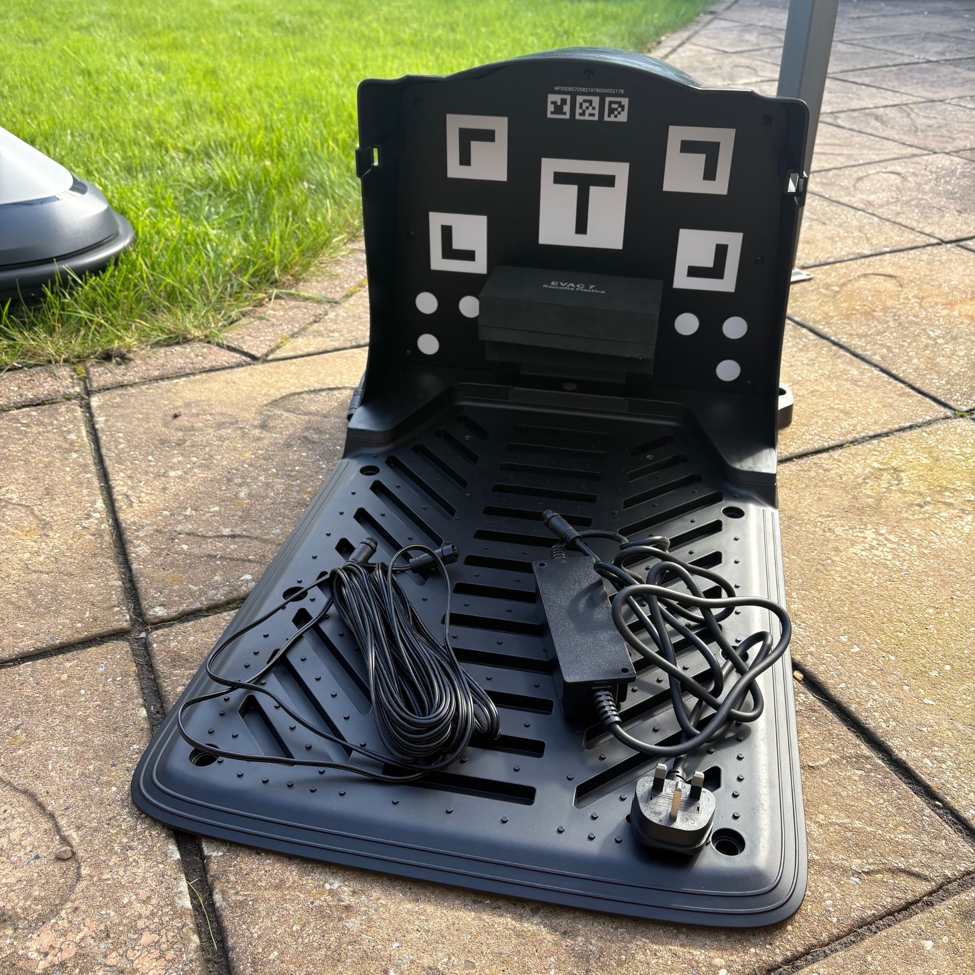 Eufy E15 Robot Lawn Mower base station