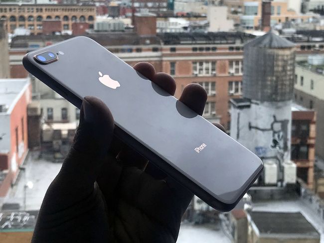 iphone 8 plus camera vs iphone se 2020