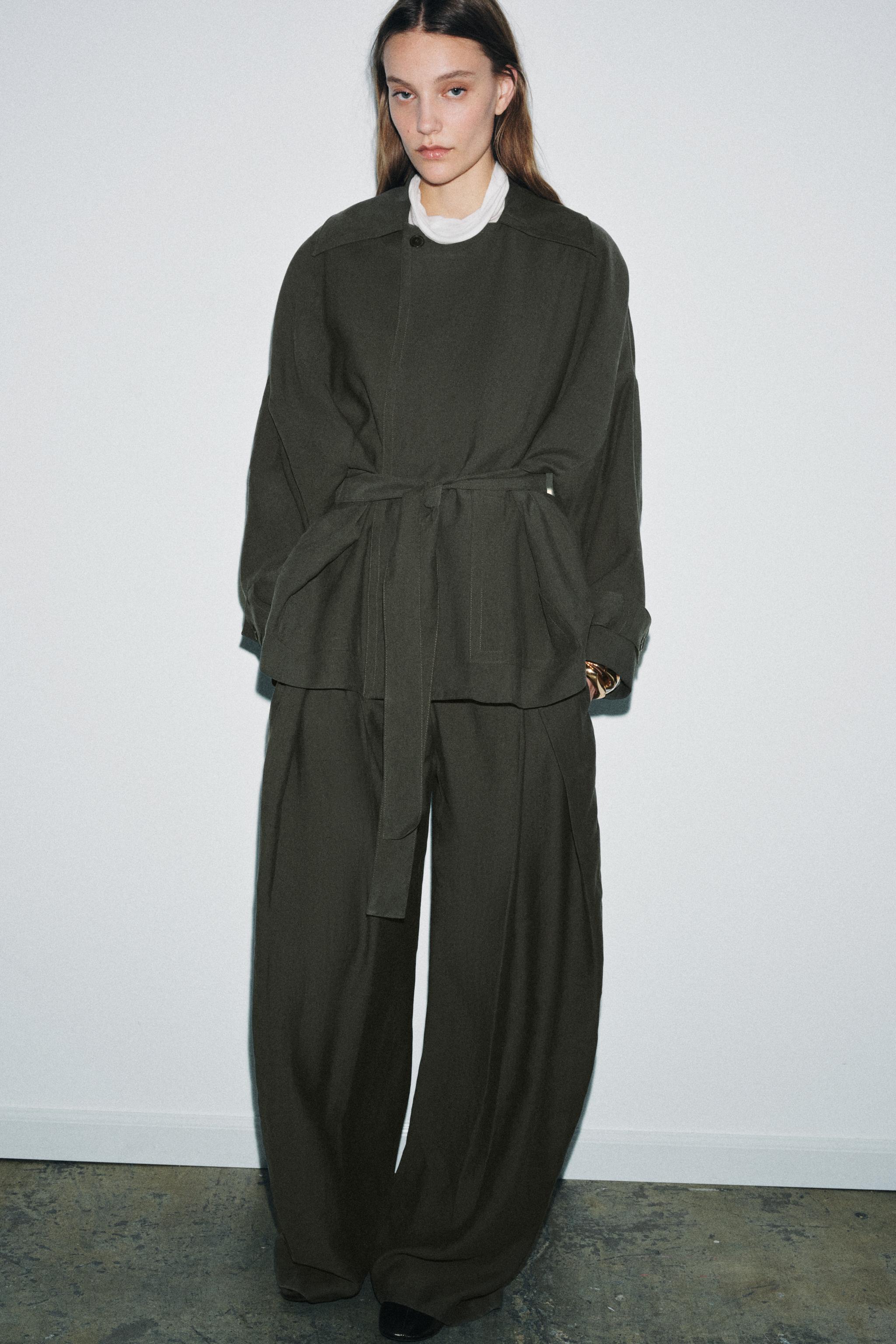 Flowy Short Trench Coat Zw Collection