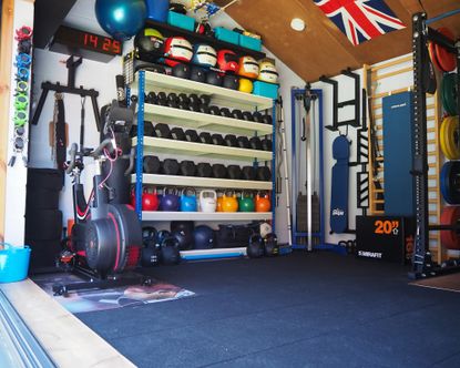 8 garage gym ideas – create the perfect home gym in a garage | Real Homes