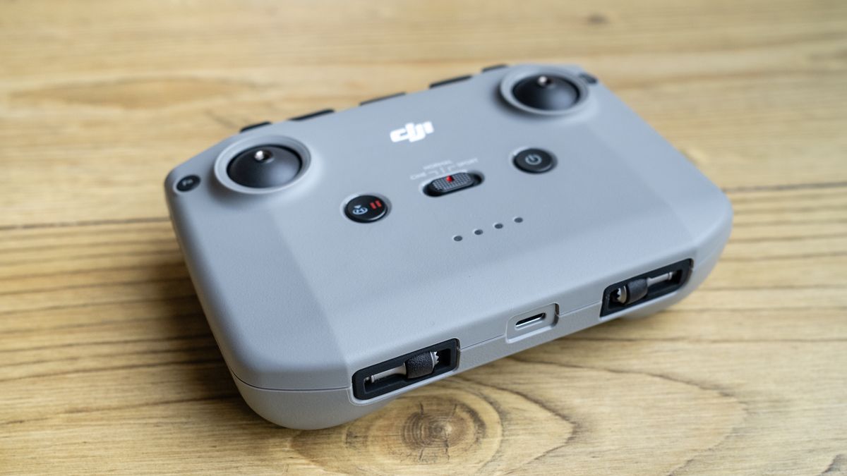 DJI Mini 4K DJI RC-N1 controller