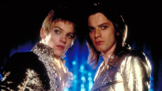 Jonathan Rhys Meyers and Ewan McGregor posing together as glam rock stars in Velvet Goldmine