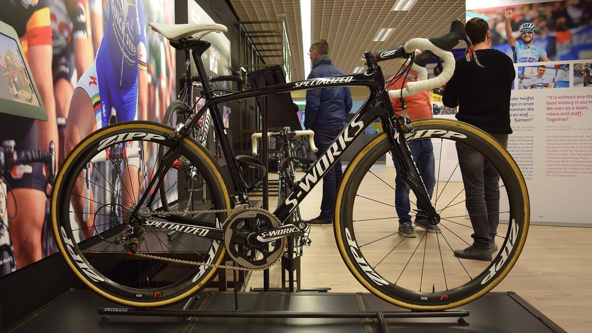 Niki Terpstra's 2014 Specialized S-Works Roubaix SL4