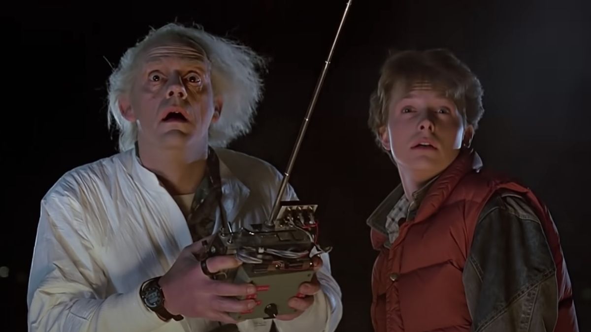 Universal Orlando Trolls Disney World’s Reservation Policy With A Great Back To The Future Joke
