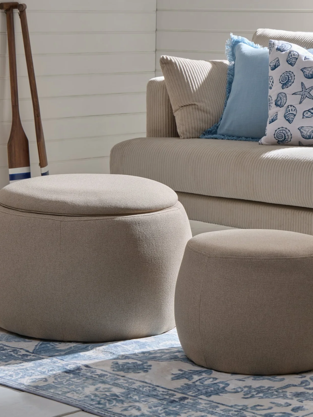 Dusk, Bodhi Ottoman