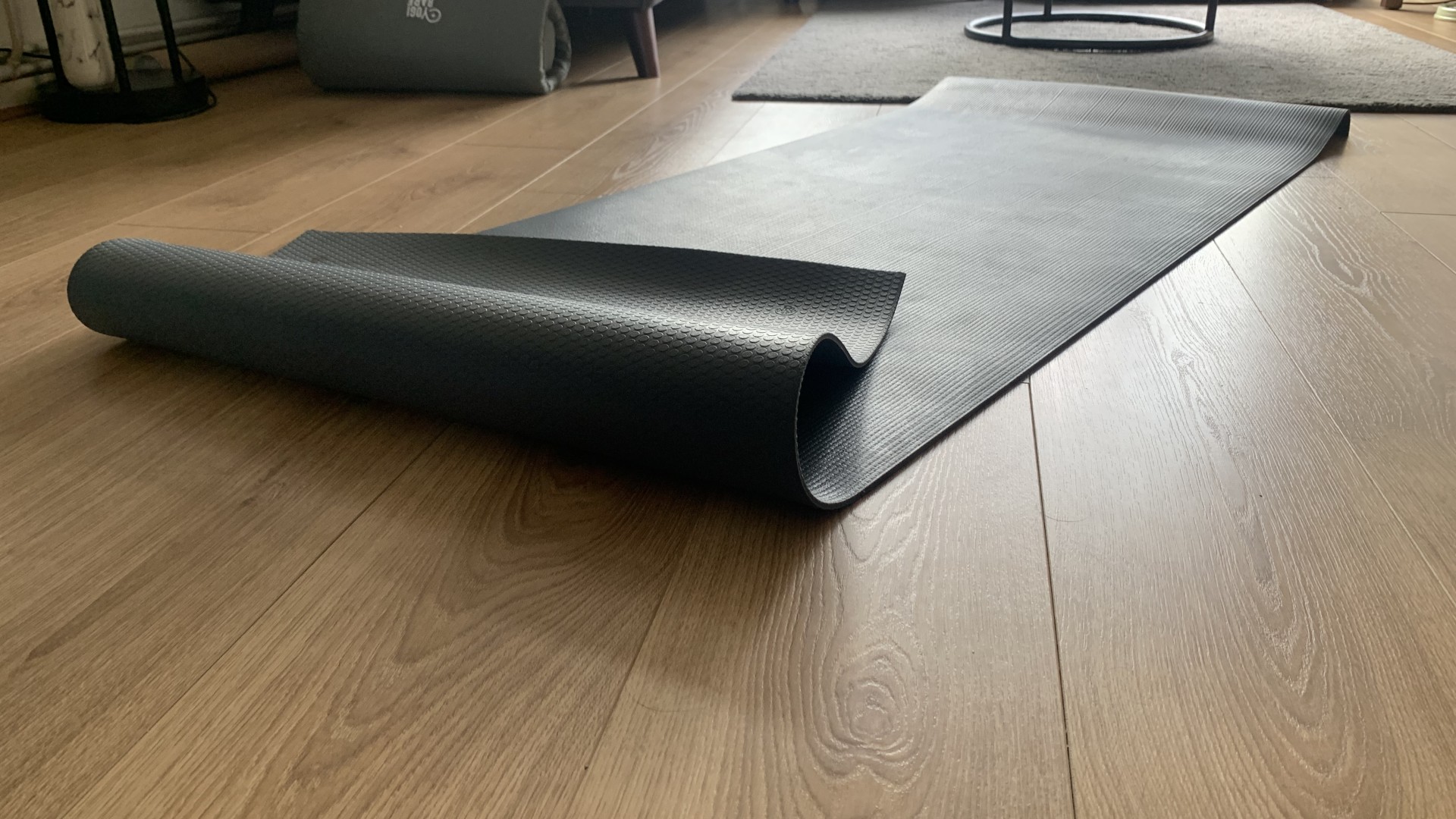 Best yoga mats: Image of the Manduka PROlite yoga mat folded over at the corner