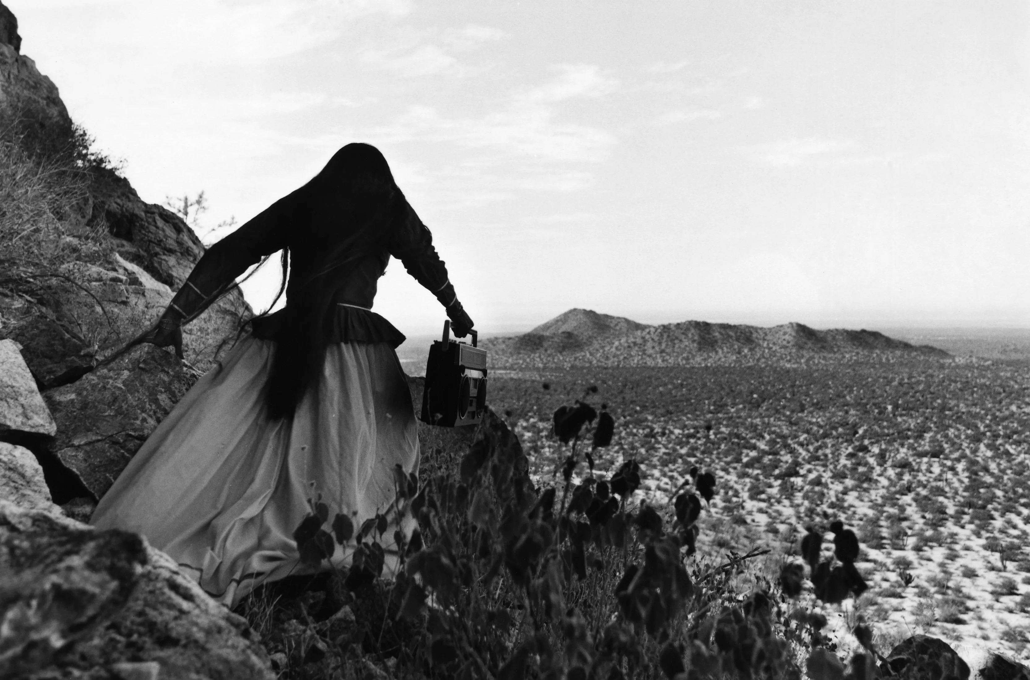 Mujer ángel, Desierto de Sonora, México, 1979 (1).jpg