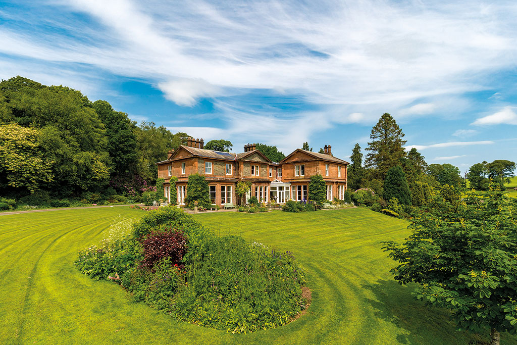 Houses for sale with impressive gardens: Kings Grange House, Castle Douglas