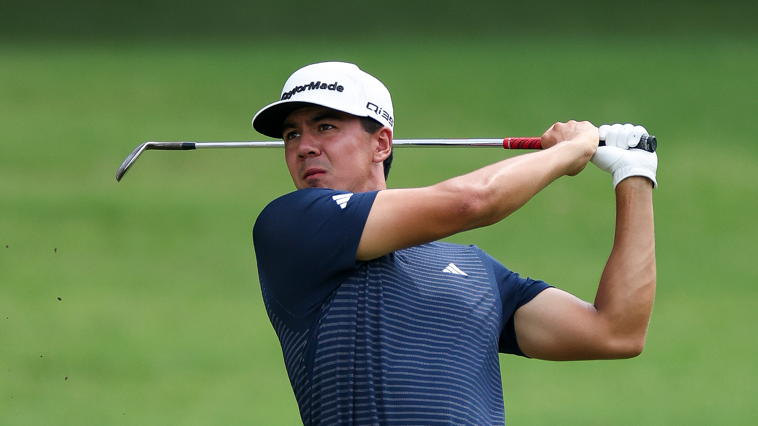 Michael Thorbjornsen hits a wedge shot during the 2025 ISCO Championship