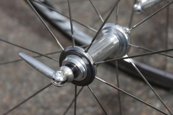 With the 101 Zipp introduced its new minimalist skewer.