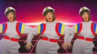 Maya Rudolph dances in fake music video on Baking It.