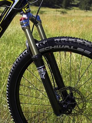 Manitou's top-end R7 MRD Absolute makes for an impressively feathery front end.