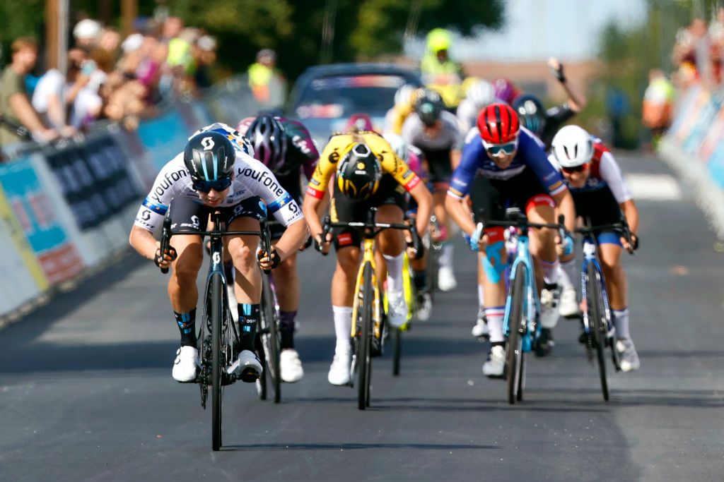 LELYSTAD NETHERLANDS AUGUST 30 Lorena Wiebes of Netherlands and Team DSM sprints to win during the 25th Simac Ladies Tour 2022 Stage 1 a 1412km stage from Lelystad to Lelystad SLT2022 UCIWWT on August 30 2022 in Lelystad Netherlands Photo by Bas CzerwinskiGetty Images