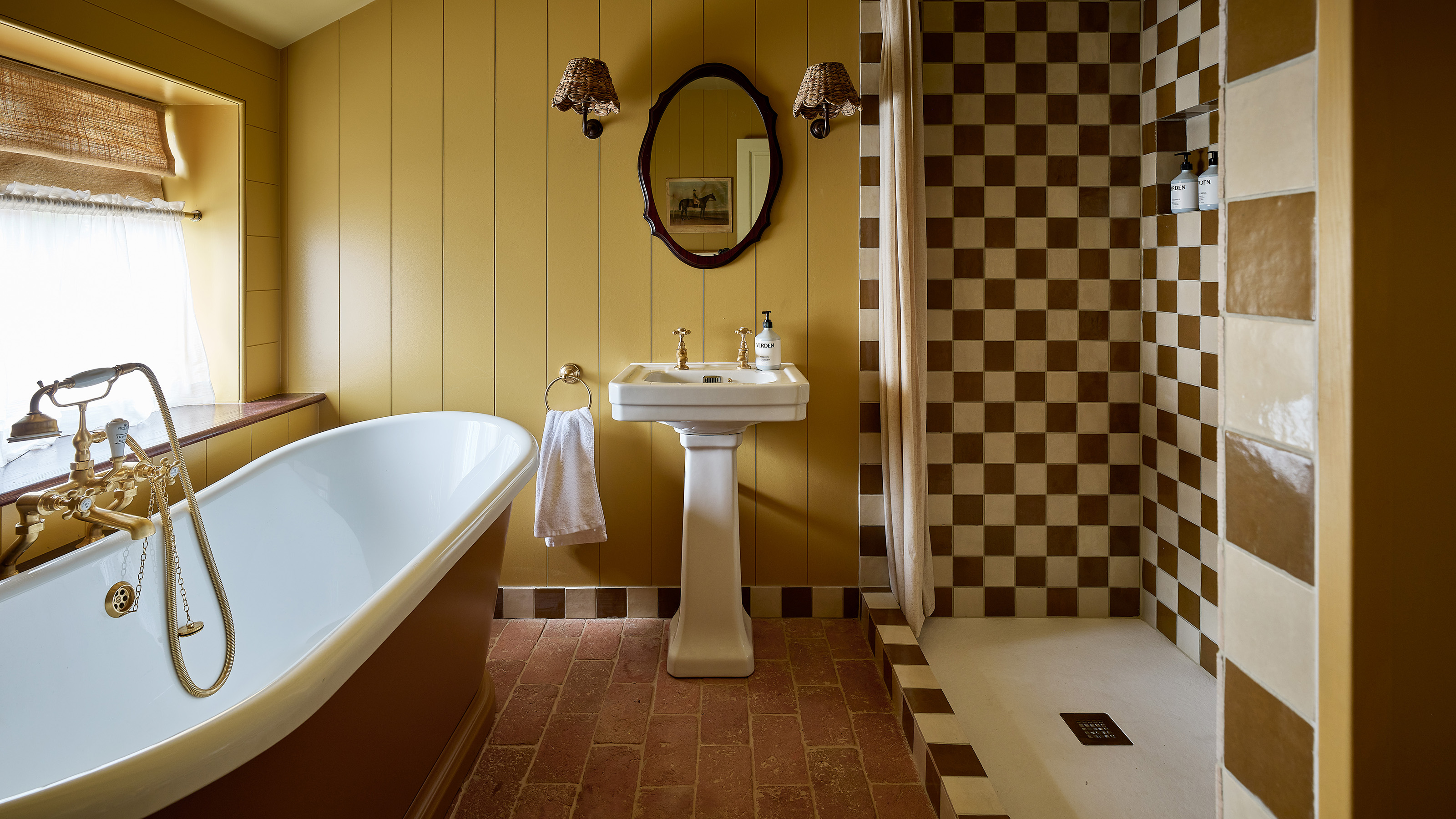 Ca' Pietra chequerboard bathroom