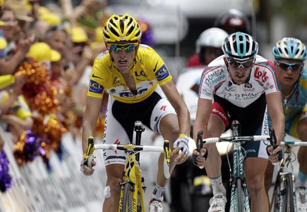 Andy Schleck (Saxo Bank) finishes after a mechanical and a subsequent long chase.