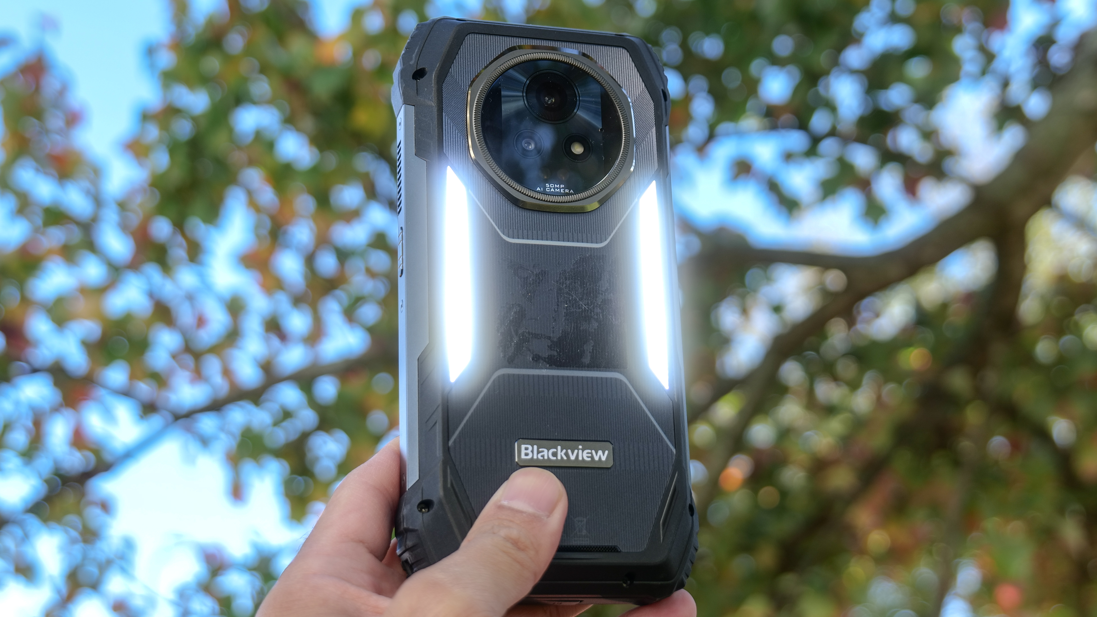 Blackview Xplore 2 held in the hand.