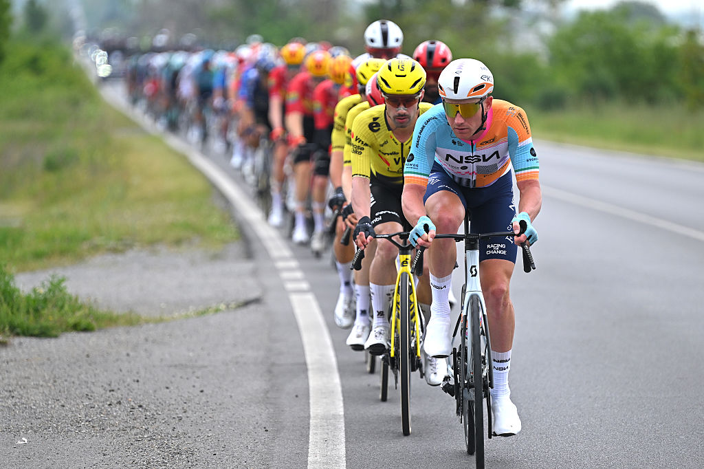Giro d'Italia stage 2 LIVE: Two riders in the break on second day in Bulgaria 