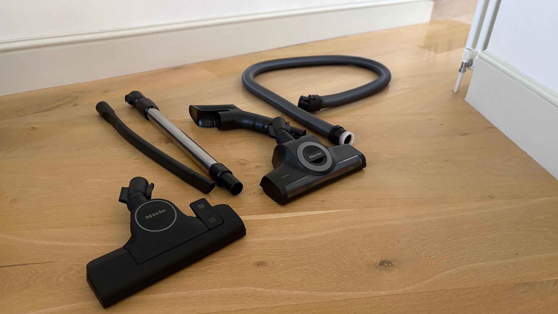 Testing the Miele Guard L1 Cylinder Vacuum