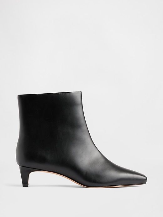 Kitten Heel Pointy Boots