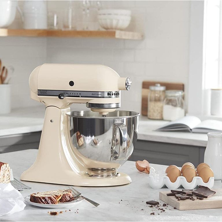 KitchenAid vs Cuisinart stand mixers which mixer should you choose