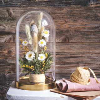 Decorative dome with dried flowers