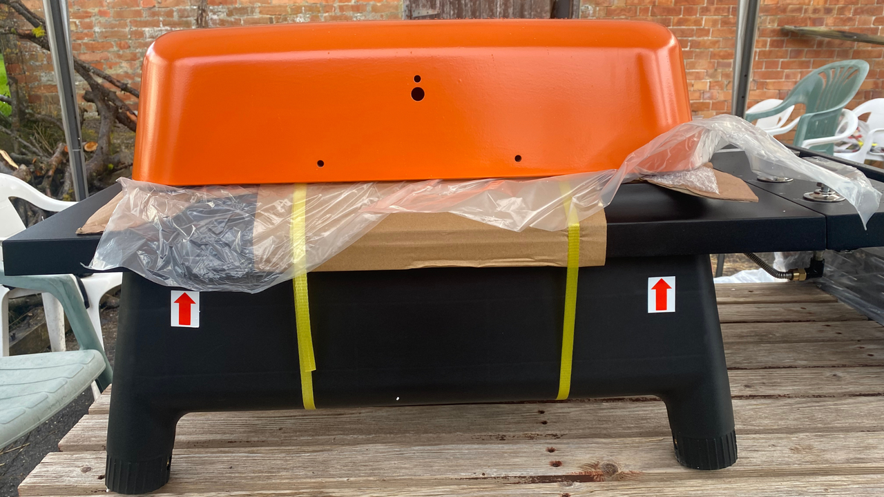 Unboxing and building the Everdure FORCE gas grill