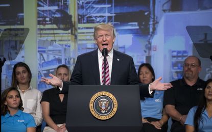 WASHINGTON, DC - SEPTEMBER 29:(AFP OUT) U.S. President Donald Trump delivers remarks on tax reform to the National Association of Manufacturers at the Mandarin Oriental Hotel September 29, 20